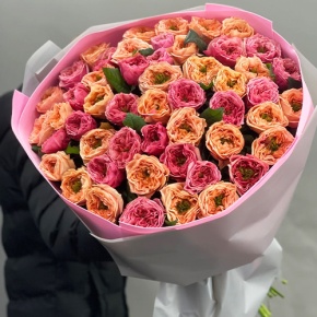 Букет "Лав ю" из 51 пионовидной розы Риджентс парк (60 см) в Сергиевом Посаде