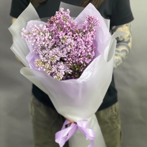 Букет из 9 веток ароматной сирени в Сергиевом Посаде