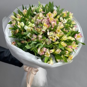 Букет "Зарина" из 37 альстромерий микс в Сергиевом Посаде