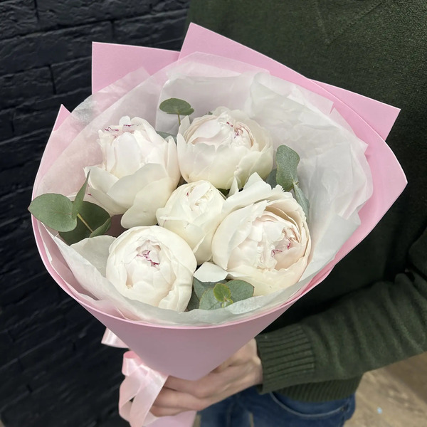 Букет из 5 пионов Одиле "Пломбир" в Сергиевом Посаде