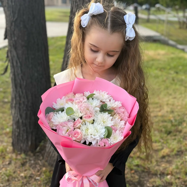 Букет из хризантем, эустом и роз в Сергиевом Посаде
