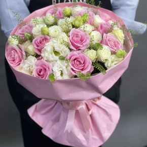 Букет "Нежное признание" из роз и эустом в Сергиевом Посаде