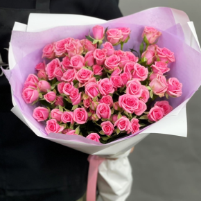 Букет "Рассвет принцессы" из 15 кустовых роз (50 см) в Сергиевом Посаде