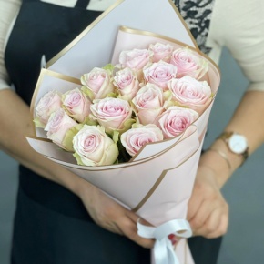 Букет из 15 пудровых роз Кения (40 см) в Сергиевом Посаде