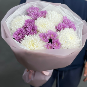 Букет "Вместе с тобой" из нежных хризантем в Сергиевом Посаде