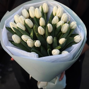 Букет из 31 белого тюльпана в Сергиевом Посаде