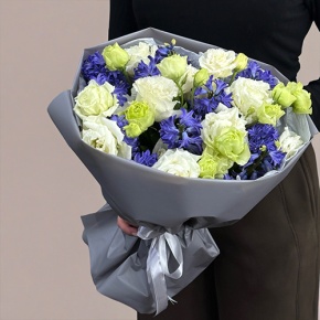 Букет из ароматных гиацинтов и эустом в Сергиевом Посаде