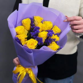 Букет "Лейкерс" из лимонных роз и статицы в Сергиевом Посаде