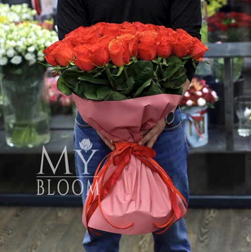 Букет 51 коралловая роза (60 см) в Сергиевом Посаде